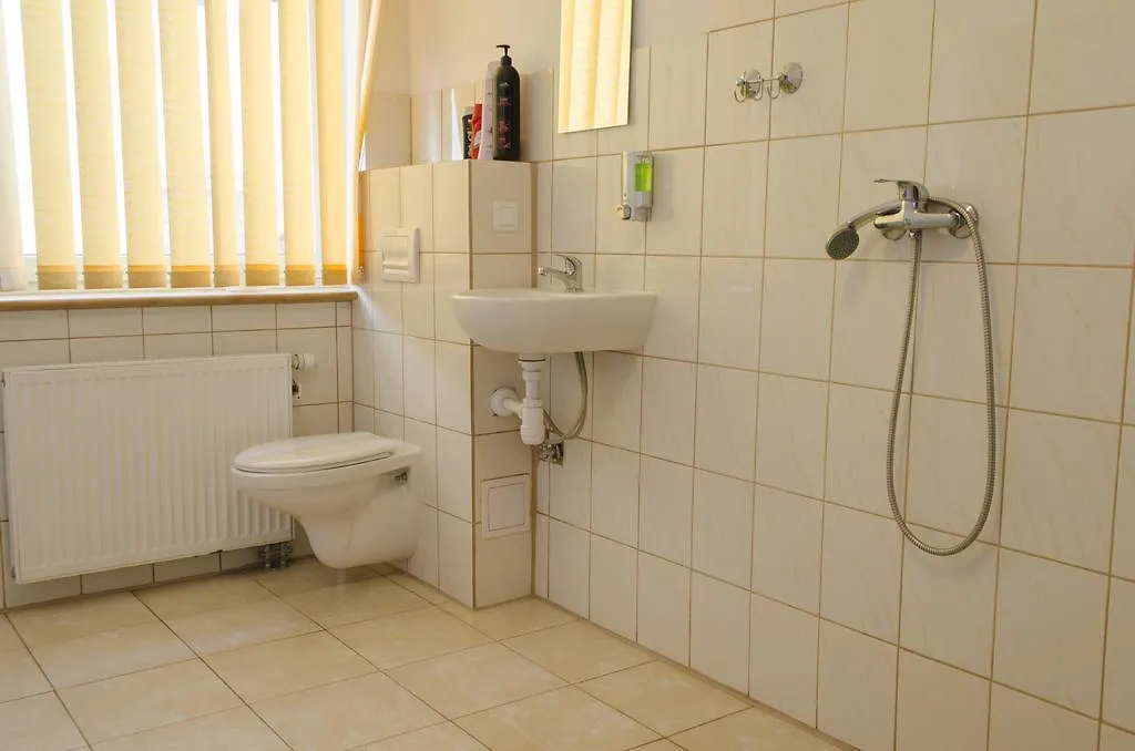 Hostel - Kartuska Danzica 0*,